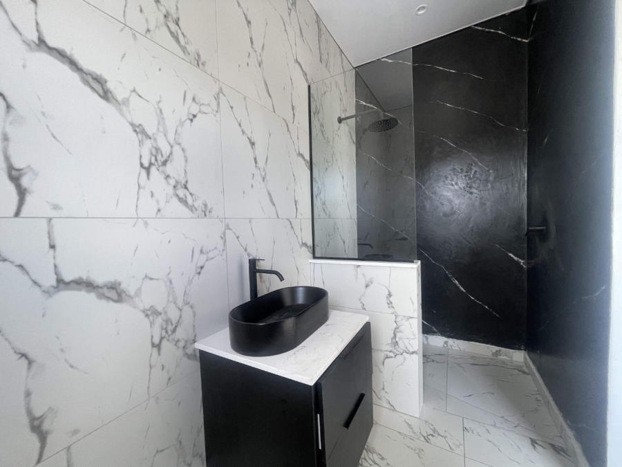 4 Bedroom Property for Sale in Sandown Western Cape